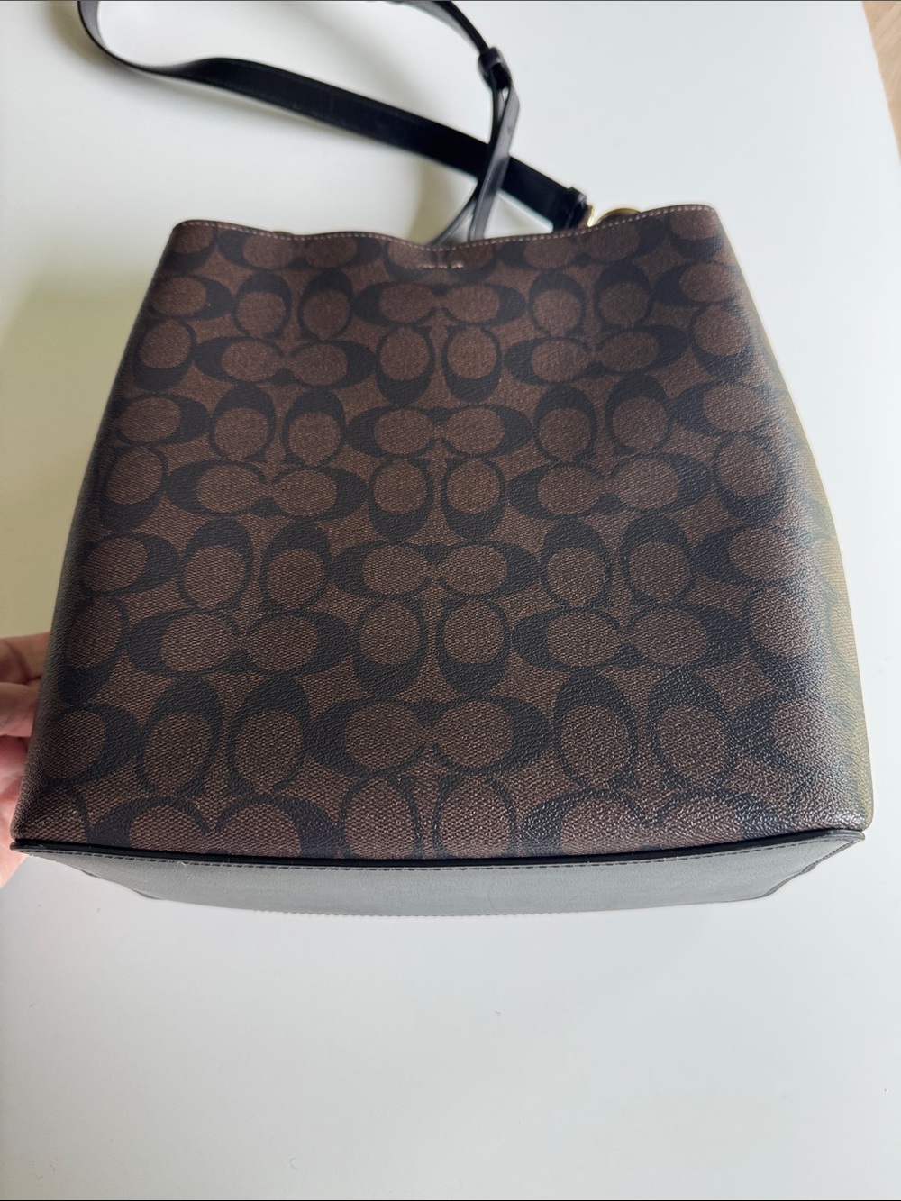 Coach Signature Town Bucket Bag Gold Hardware Multi Way Strap Dust Bag EUC - Picture 3 of 16